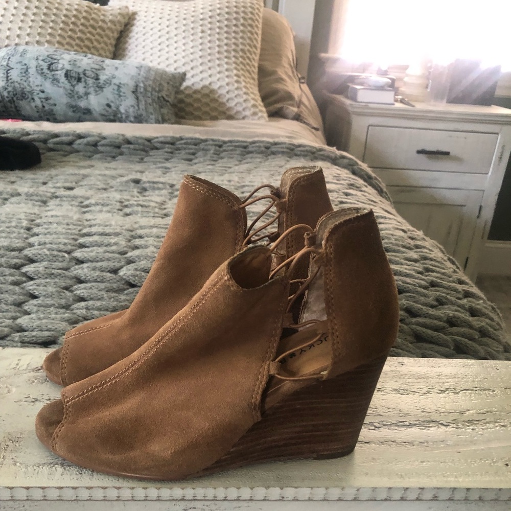 Lucky Brand wedges
